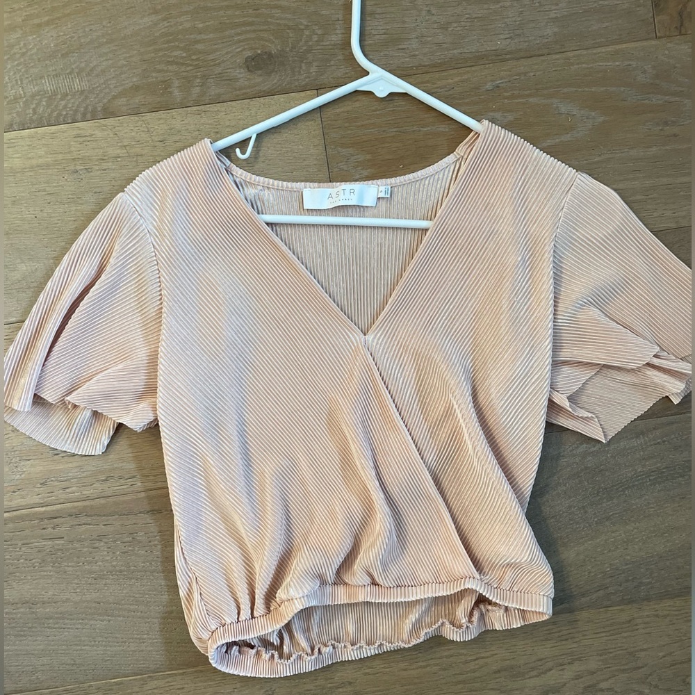 ATSTR The Label Light Pink Crinkle Pleated Top/ Blush Peach